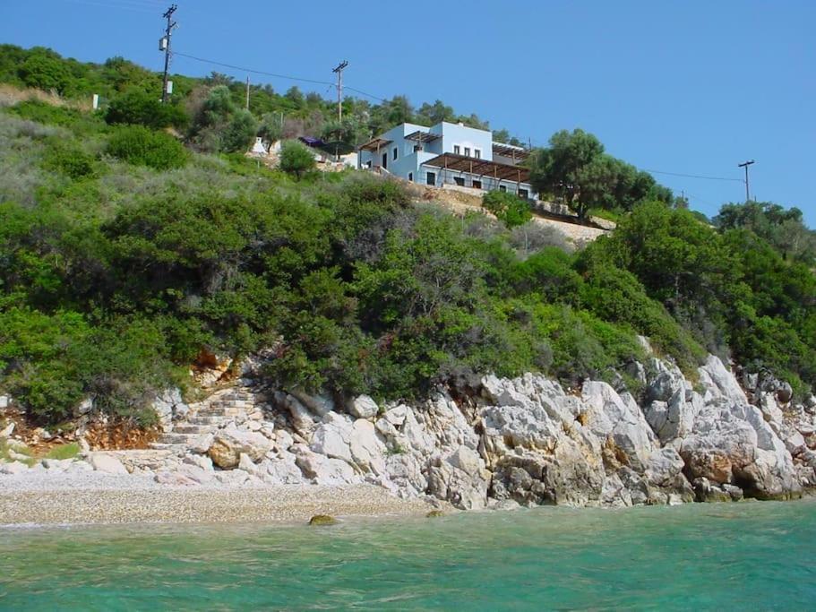 Villa With Breathtaking Views And Private Beach Agios Dimitrios  Exterior photo