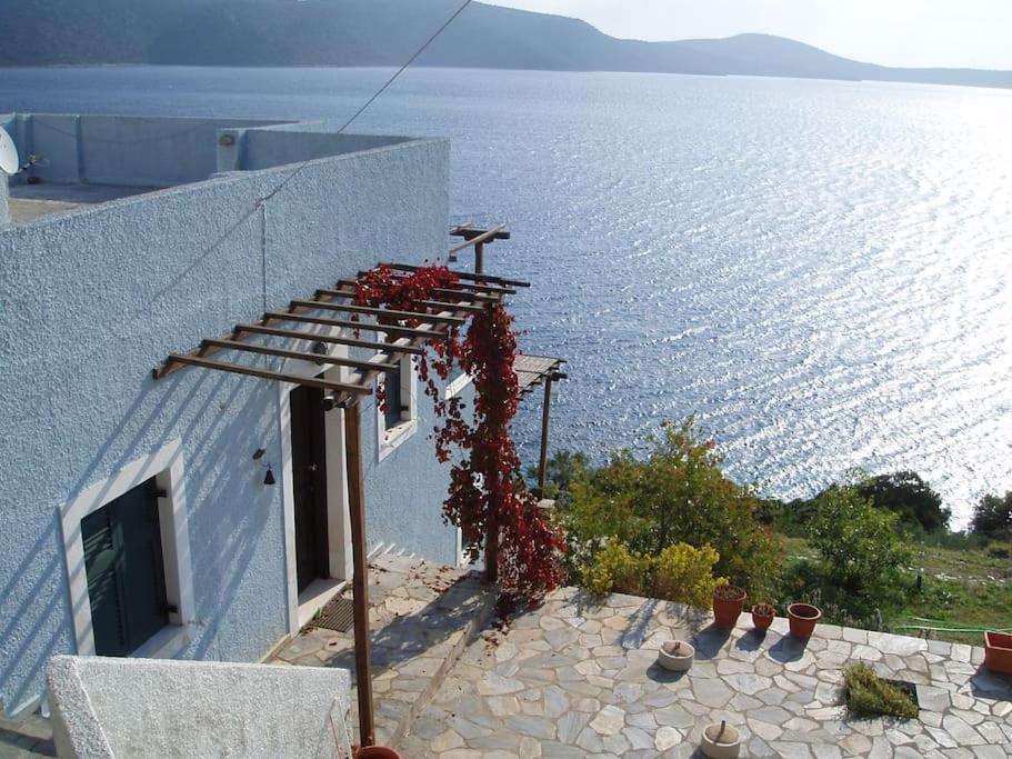 Villa With Breathtaking Views And Private Beach Agios Dimitrios  Exterior photo